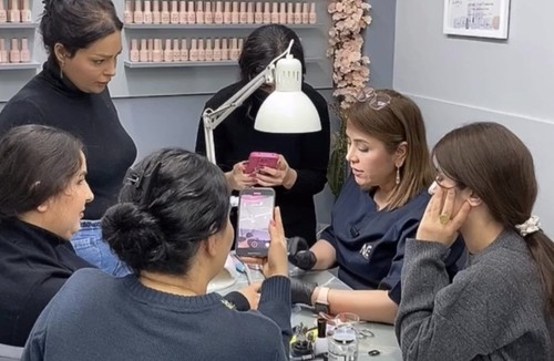 مدرس ناخن نیشتمان عشق الهی