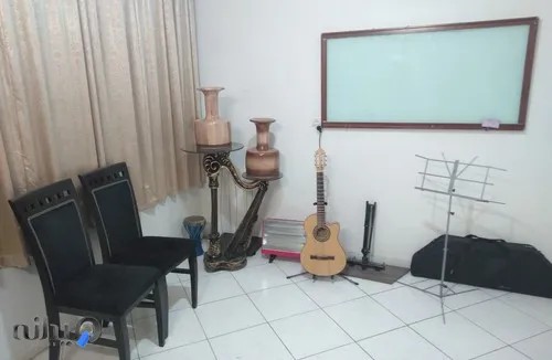 آموزشگاه موسیقی مهر آوای بلوط