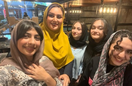 مدارس غیر دولتی گلهای مریم