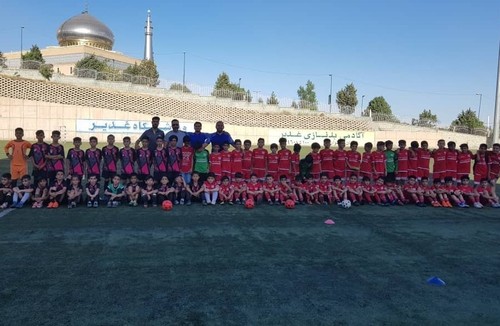 مدرسه فوتبال ستاره سازان