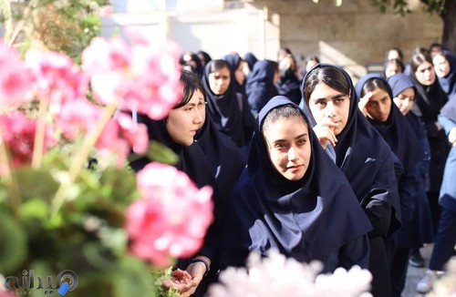 دبیرستان دخترانه  البرز