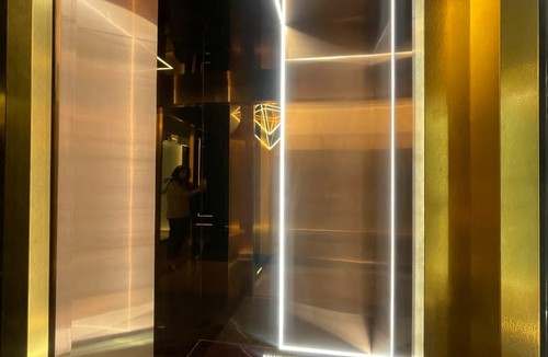 پارت آسانبر اُنیس