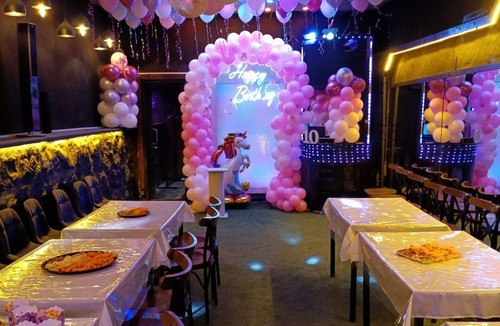 سالن تولدVIP قلعه