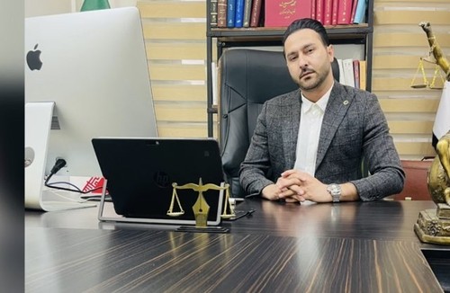 وکیل دادگستری