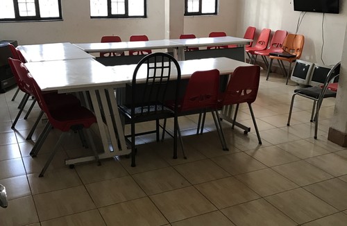 مرکز اموزش زبان سفیر دانش( زبان سرا)