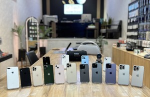 اپل استور IV tech