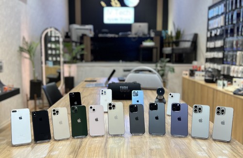 اپل استور IV tech