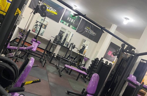 باشگاه بدنسازی آلفا