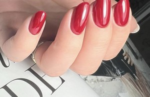 کاشت ناخن پگاه زمانی