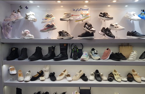 کفش کودک رنگین کمان