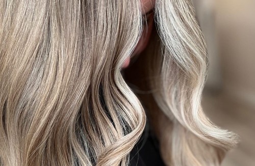 سالن زیبایی مبینا