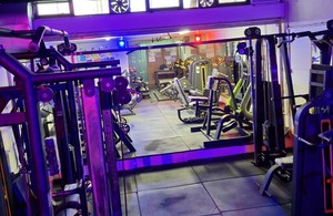 مجموعه ورزشی فارمیس منطقه ۱۰ 