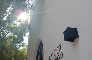 آتلیه عکس و فیلم بلوط