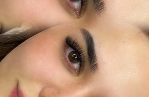 سالن زیبایی vip نورماه