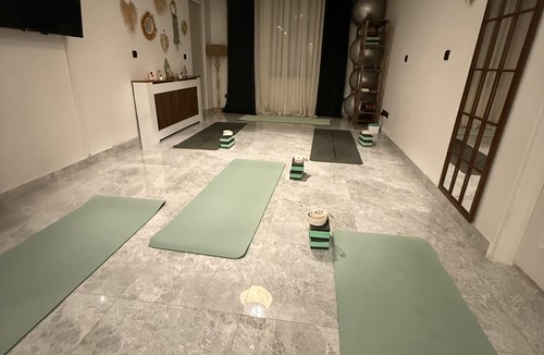 مجموعه ماساژ و یوگا فرشته پویا