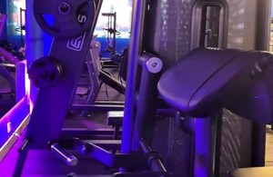 باشگاه بدنسازی بانوان مونفیت