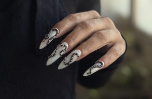 سالن ناخن حنانه 