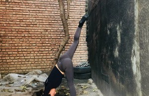 مربی یوگا مهسا ولی زاده