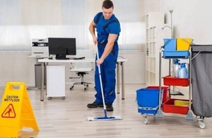 شرکت خدماتی نظافتی برند ناب 