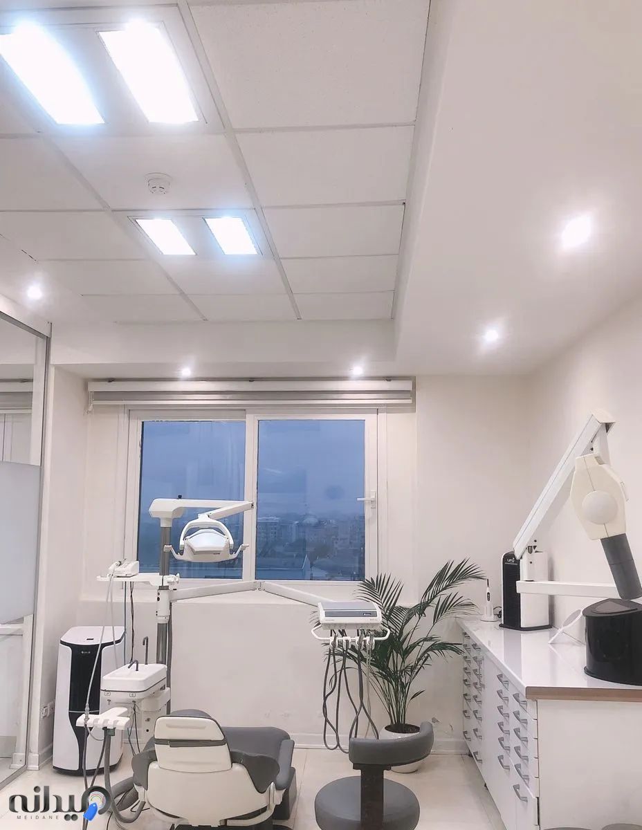 مرکز تخصصی ایمپلنت(کاشت دندان)
