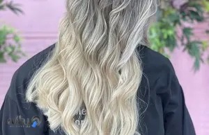 مرکز رنگ و لایت نرگس طاهری