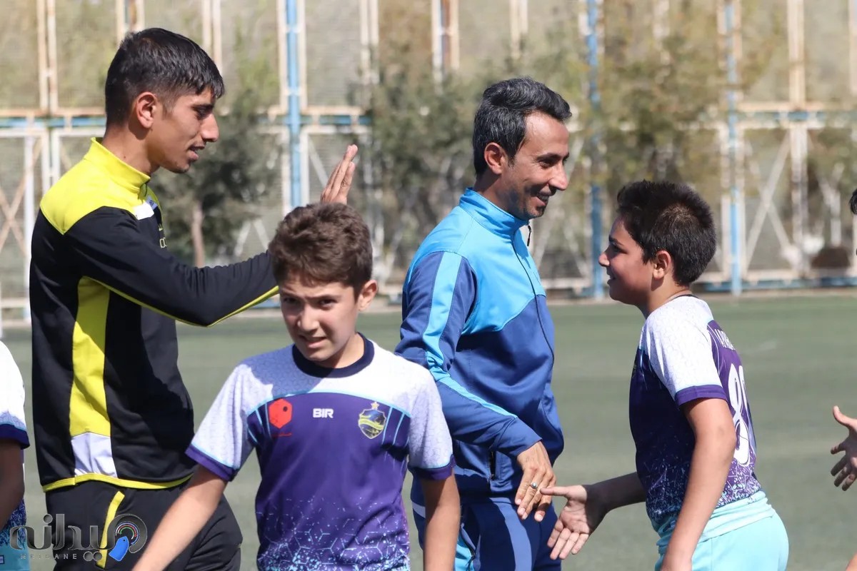 مدرسه فوتبال پیشگامان مشهد