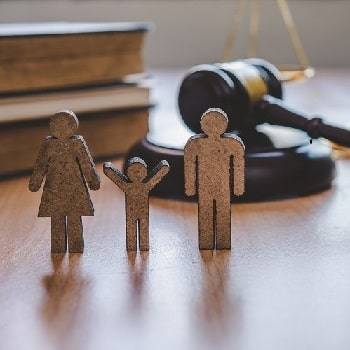 اهمیت وکیل خانواده
