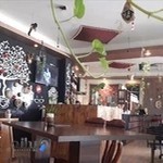 کافه چنار Chenar Café