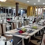 رستوران مجلل ایران زمین