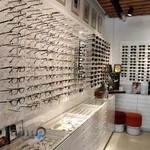 عینک فروشی بینا
