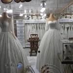 لباس عروس و دسته گل
