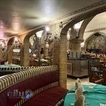 رستوران سنتی عالی قاپو