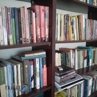 کتابفروشی ماه