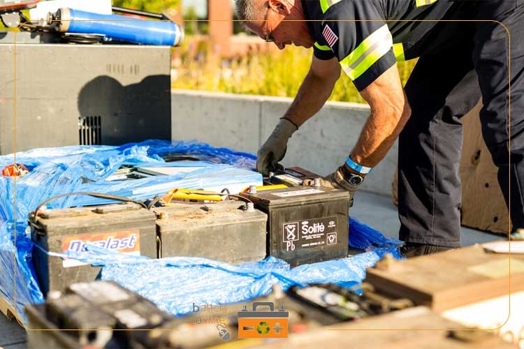 چرا نباید باتری کهنه خودرو را در تعمیرگاه‌ها رها کنیم؟