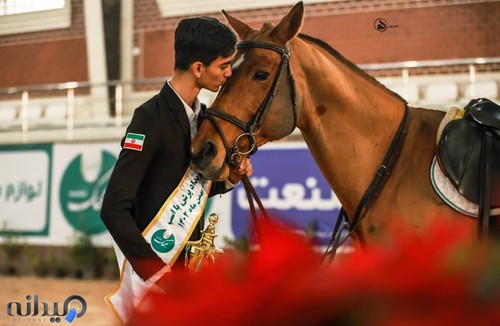 باشگاه سوارکاری کوروش