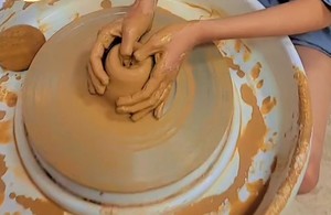 آموزشگاه سفالگری گلگون