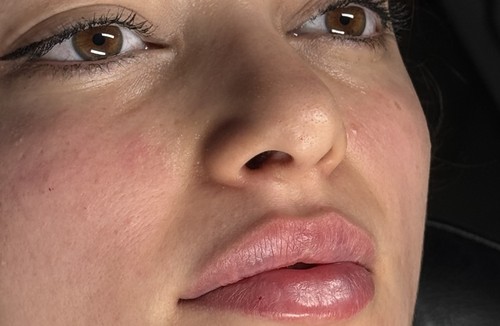 کلینیک زیبایی ساده