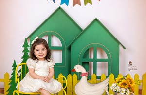 آتلیه بادکنک سفید